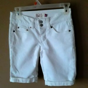 🩳White Bermuda shorts